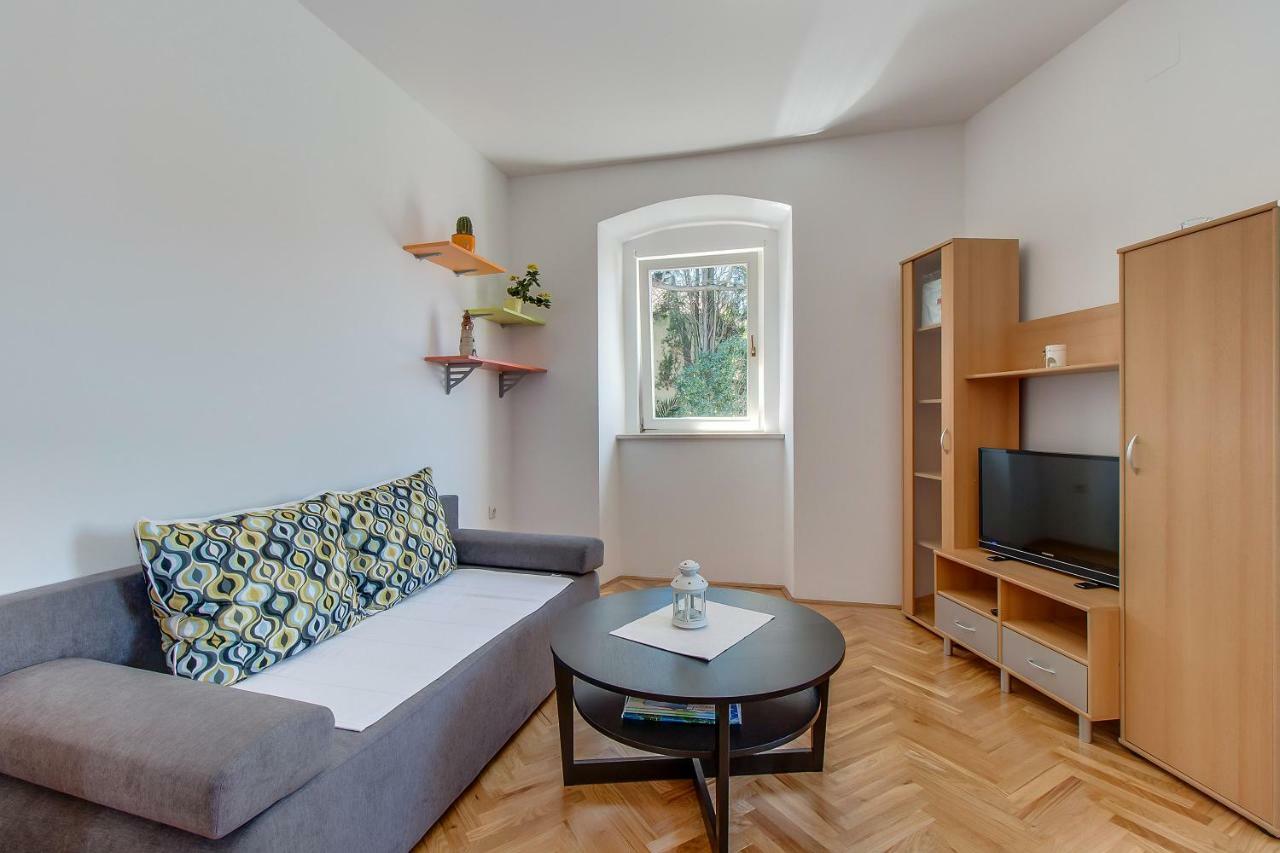 Apartments Bellus Mare 말리로시니 외부 사진